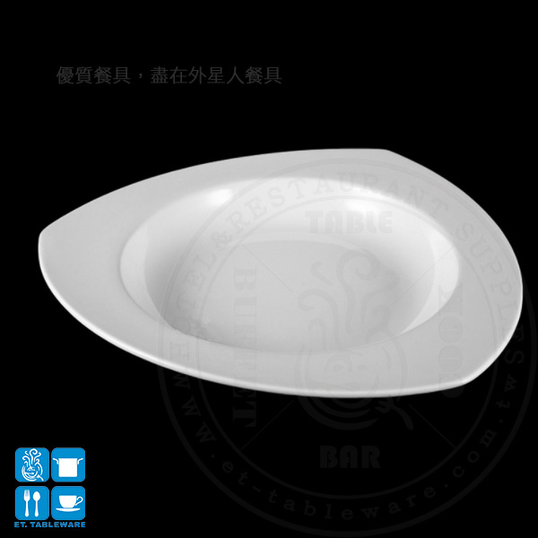 大同瓷器 象牙強化 11.5吋三角義大利麵盤